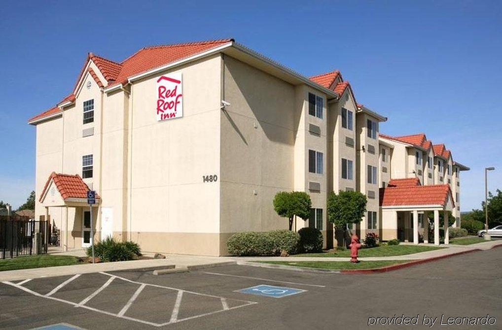 Travelodge By Wyndham Stockton Bagian luar foto