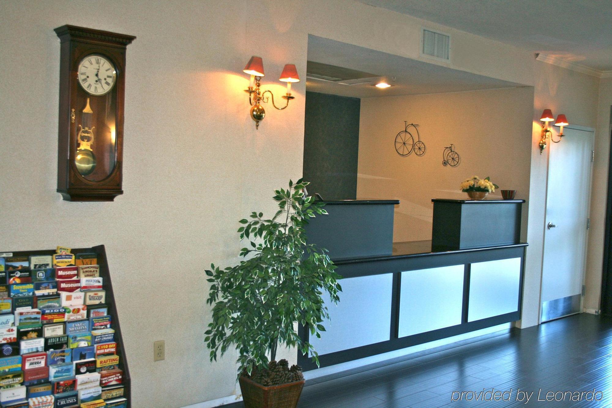 Travelodge By Wyndham Stockton Bagian luar foto
