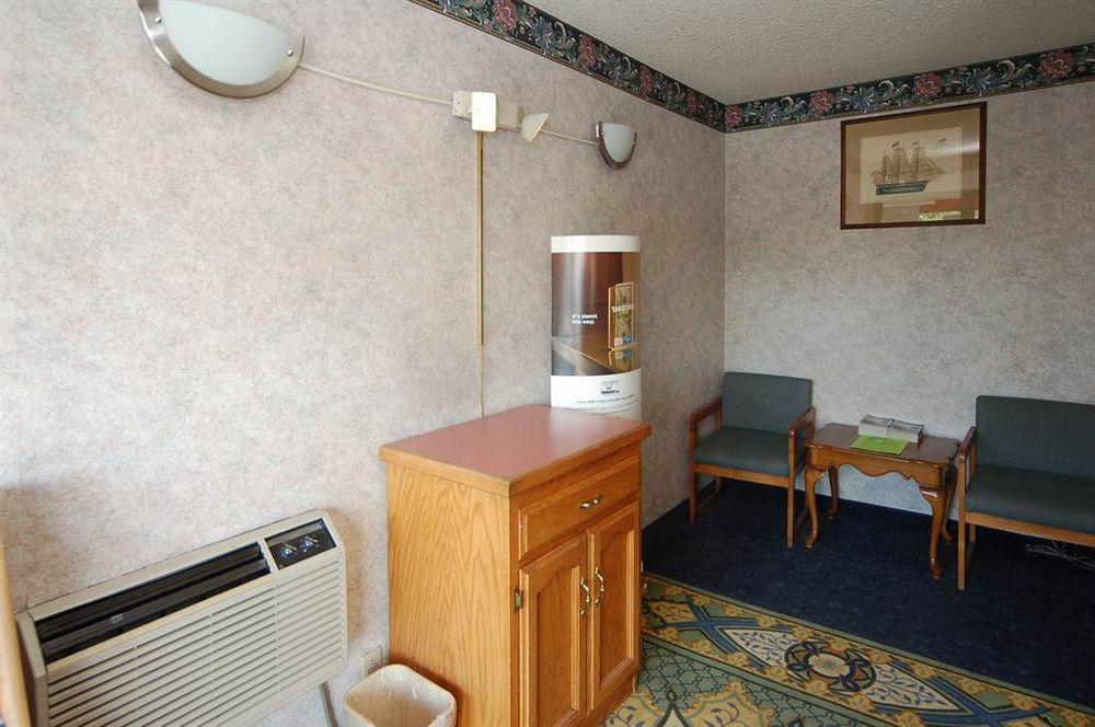 Travelodge By Wyndham Stockton Bagian luar foto